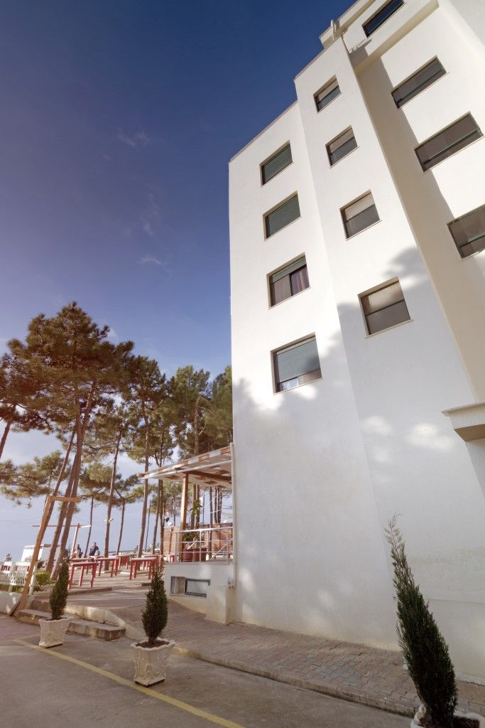 Akileda Hotel Kryemëdhej 외부 사진