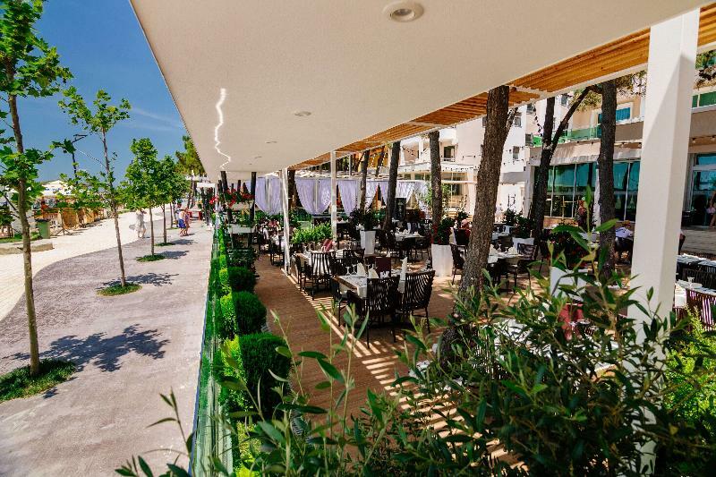 Akileda Hotel Kryemëdhej 외부 사진