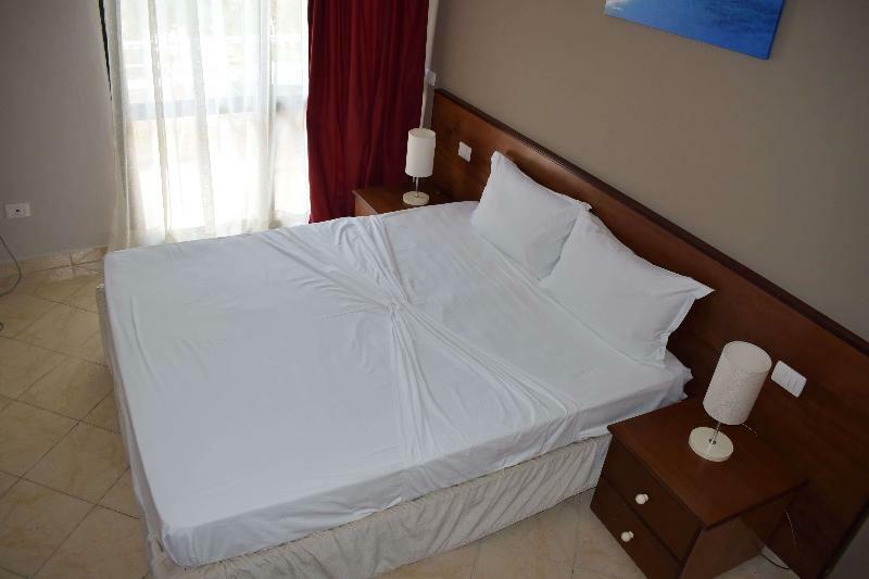 Akileda Hotel Kryemëdhej 외부 사진